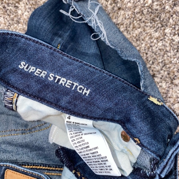 American Eagle super stretch size 4 jean shorts - Picture 3 of 3